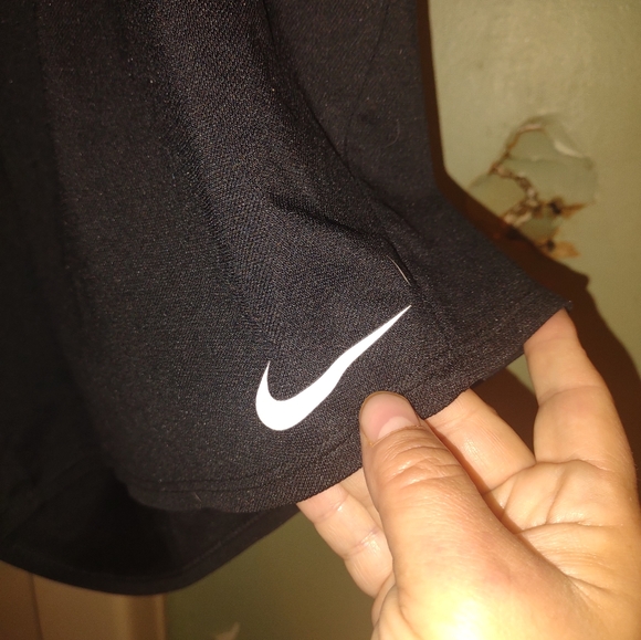 Woman's athletic Nike DRI fit black running shorts size XL - Picture 2 of 4